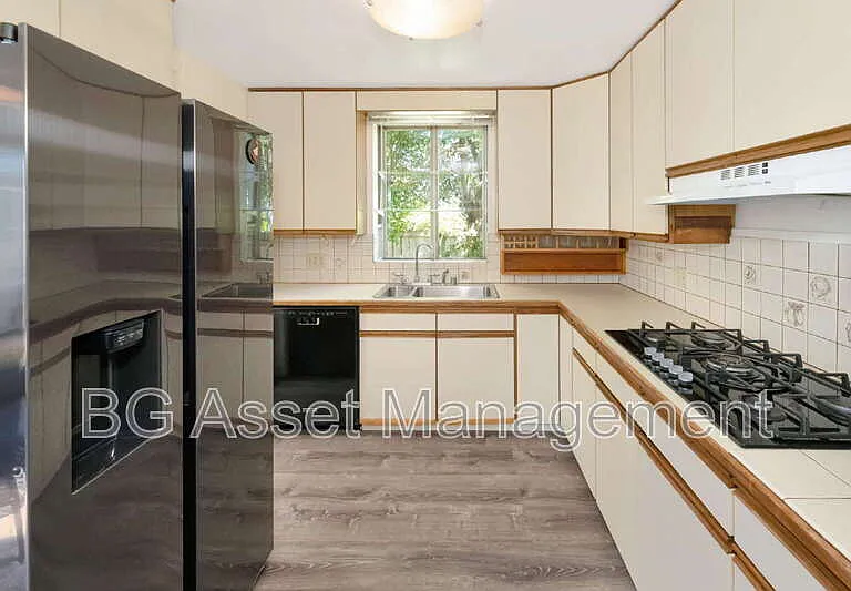 6606 Aqua Vista Ct — Photo 7