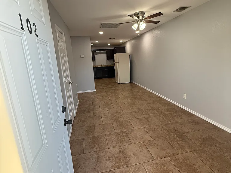 11114 Baywood St #101 — Photo 2
