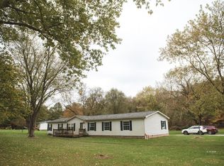 9727 Hooper Rd, Athens, OH 45701