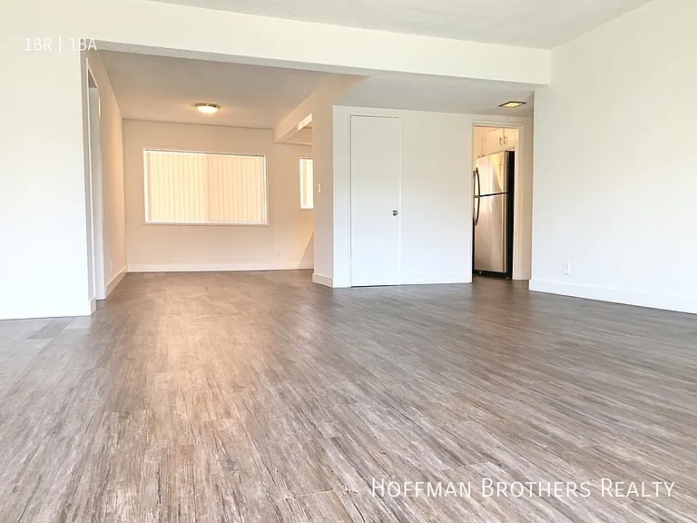 3772 Lockland Dr #18 — Photo 3