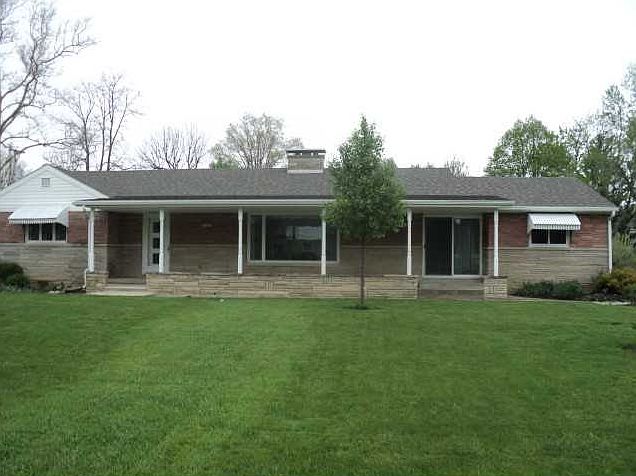 1st image of 222 E Park Dr