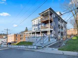 99 Cross St, Southbridge, MA 01550