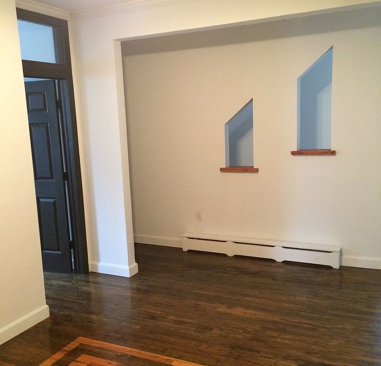 2nd image of 36 Arion Pl #1