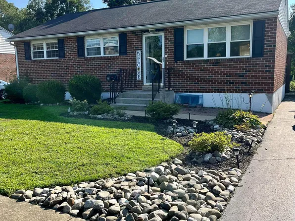 46 Ivy Ln, New Castle, DE 19720