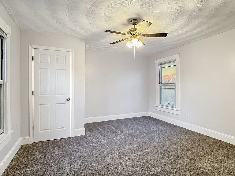 2728 E Virginia Beach Blvd — Photo 20