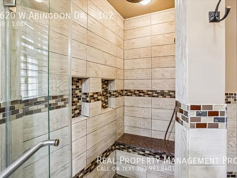 1620 W Abingdon Dr #102 — Photo 22