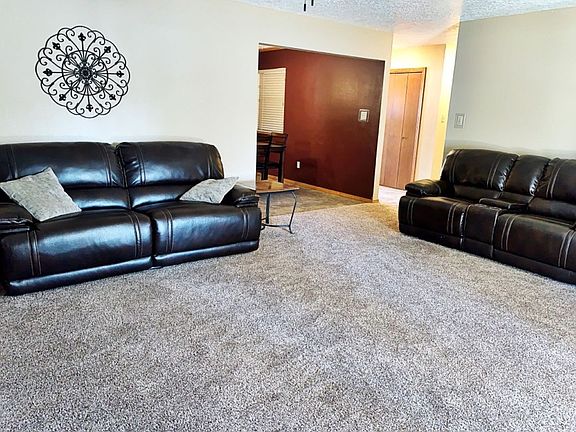4th image of 2307 W Bullock Ave