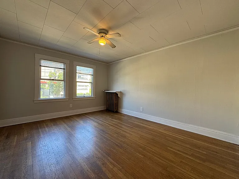 Glen Ellen Apartments — Photo 9