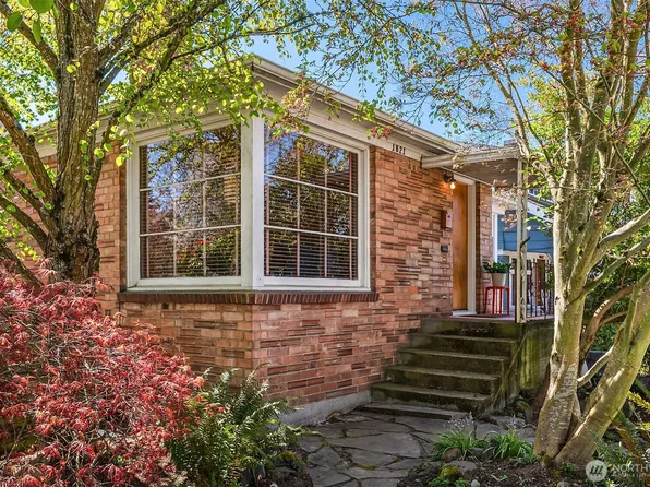 1821 N 47th Street, Seattle, WA 98103
