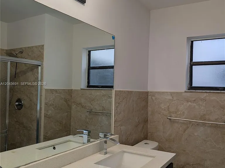 7502 NW 33rd St — Photo 11