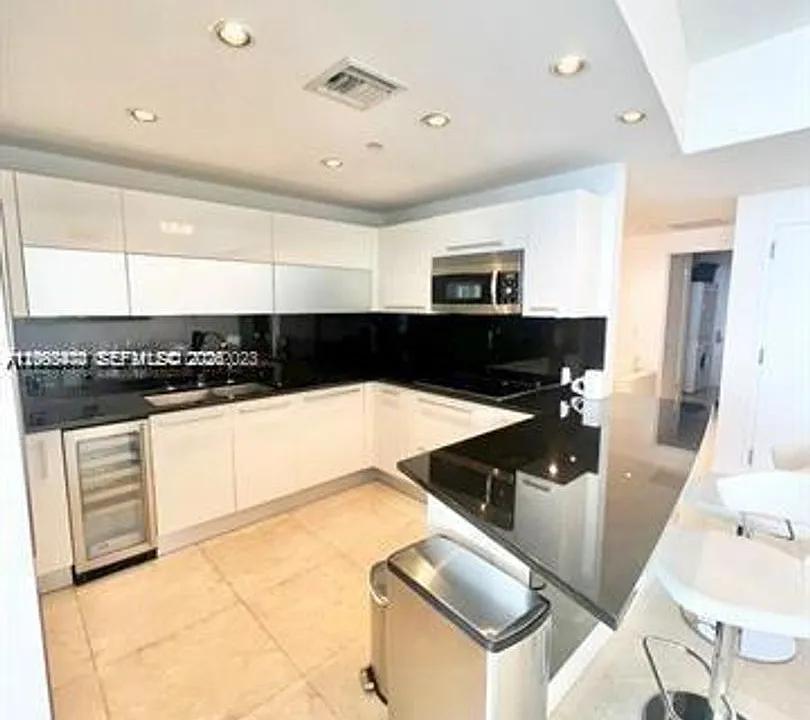 17121 Collins Ave #CU-3903