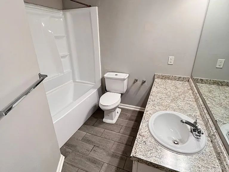 130 Crescent Cir — Photo 12