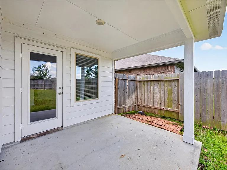 20314 Tembec Dr — Photo 40