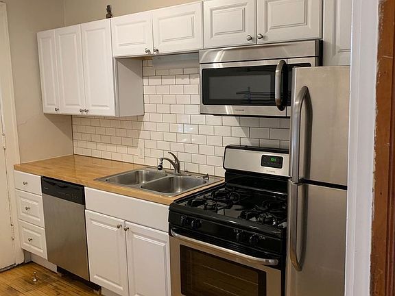 4th image of 61 Cambridge St APT 1