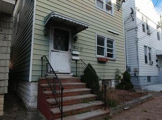 346 Pearsall Ave, Jersey City, NJ 07305