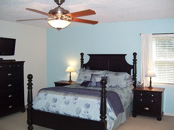 5th image of 2227 Selma Dr
