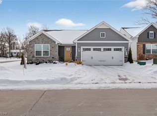 173 Eagle Cir, Amherst, OH 44001