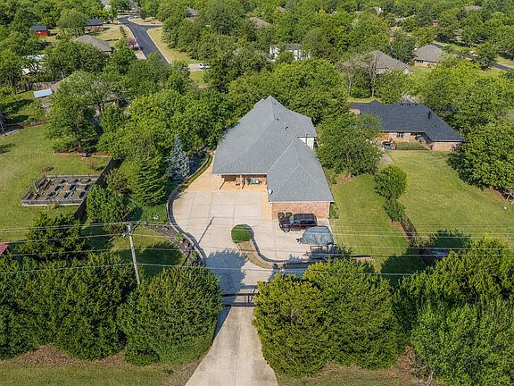 2nd image of 4104 Prairie Falcon Point
