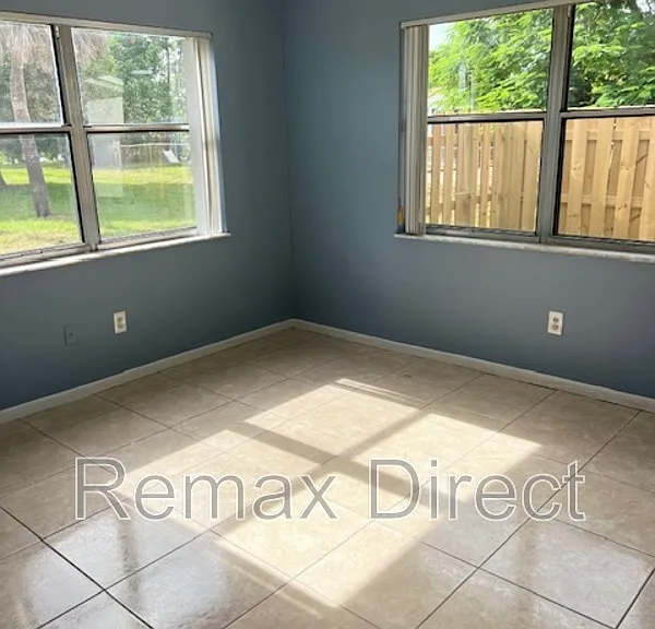 2675 Lakehaven Rd — Photo 8