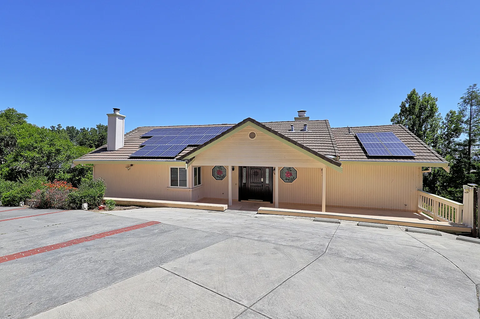 8410 Rancho Real photo 1