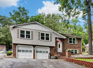 1023 Old Liberty Rd, Asheboro, NC 27203