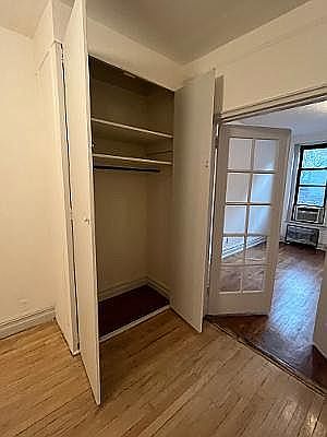 3rd image of 308 E 89th St #5A
