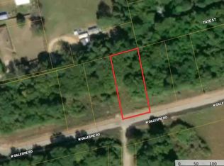 425 Gillespie Rd, Palestine, TX 75801