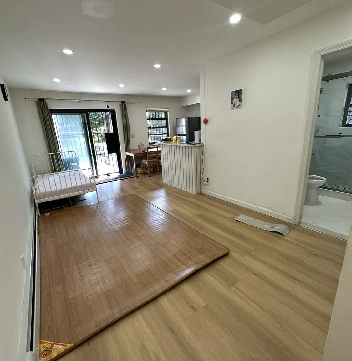 1 bed, $2,300 — Photo 2