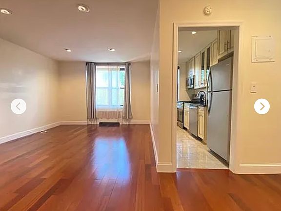 3rd image of 554 McLean Ave #5J