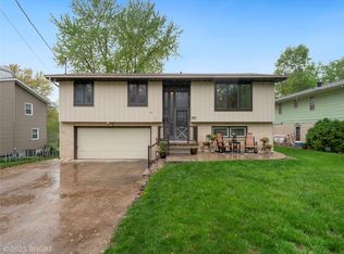 316 58th Pl, Des Moines, IA 50312