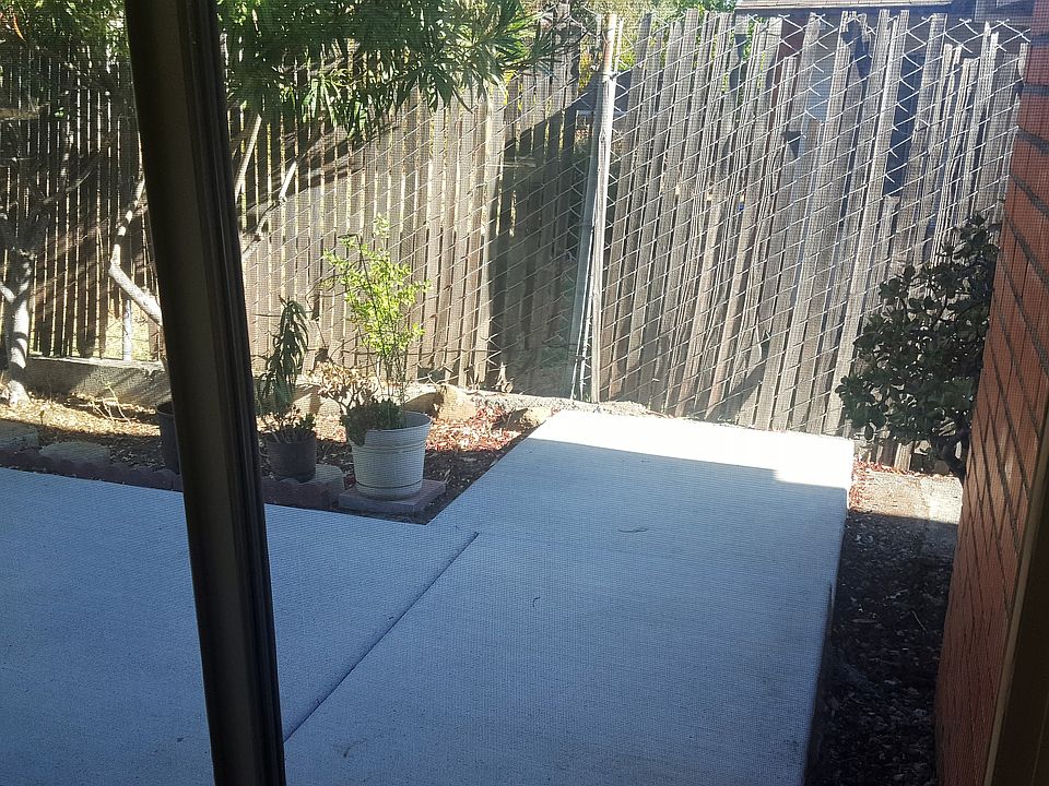 2nd image of 2549 Carnation Dr