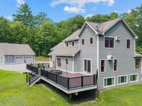 8 Badger Lane, Readfield, ME 04355
