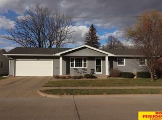 1916 E Cuming St, Fremont, NE 68025