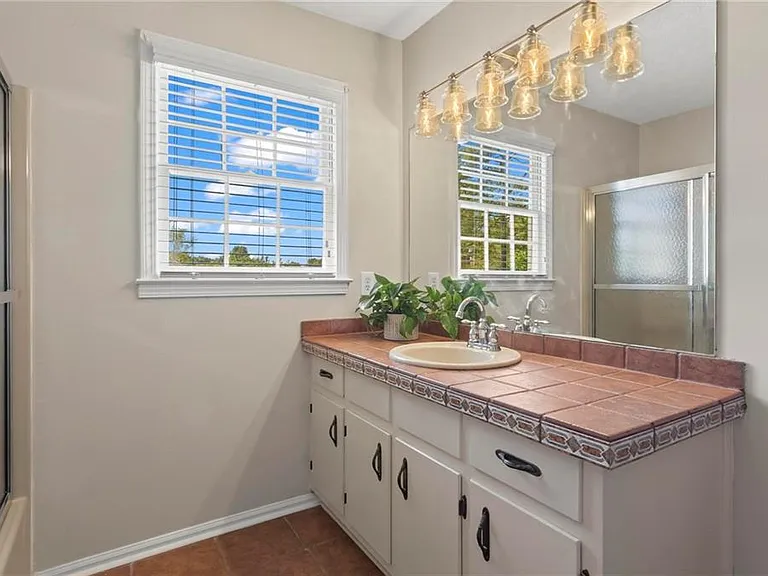 37 Skyview Cir — Photo 22