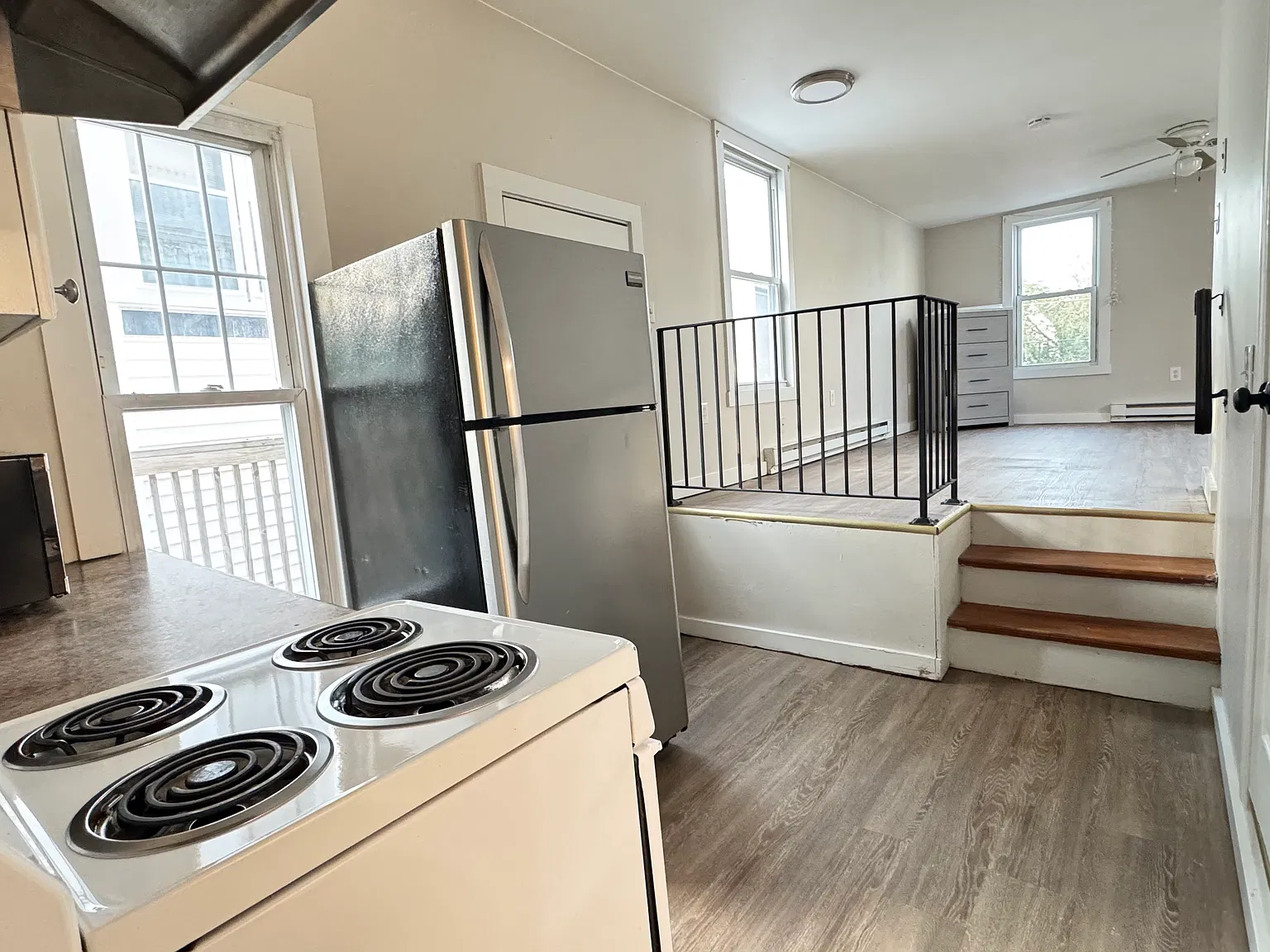Studio, 500 sqft, $1,550 — Photo 3