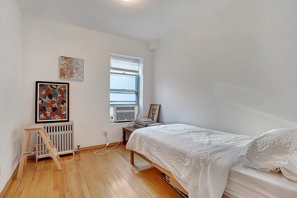 Rented by Twyford Real Estate | media 26