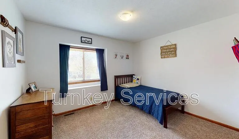 204 Summerset Dr — Photo 12