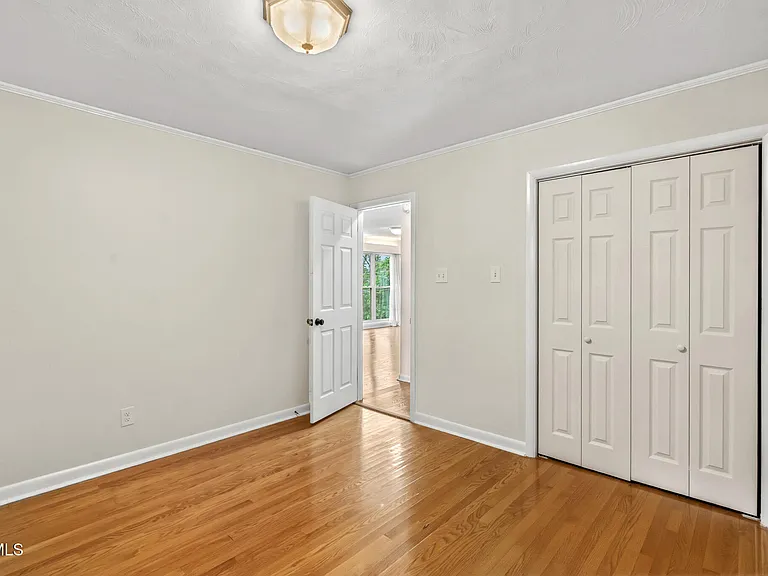 1220 Romans Dr — Photo 20