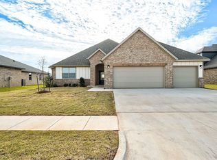 9312 NW 146th St, Yukon, OK 73099