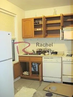 Rented by Rachel Realty | media 10