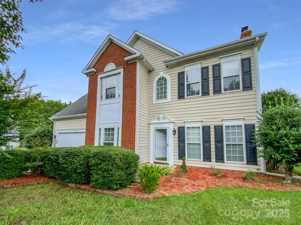 12130 Wild Garden Ct, Charlotte, NC 28269