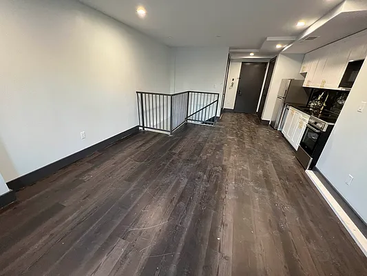 Rented by Delmark Realty LLC | media 51