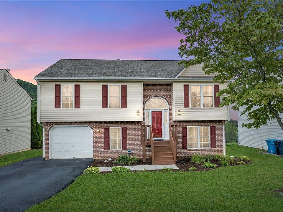 1st image of 4831 Golfview Dr NE