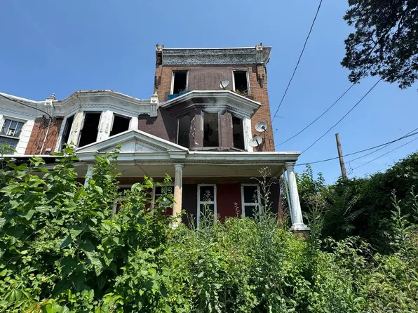 107 W Wyoming Ave, Philadelphia, PA 19140