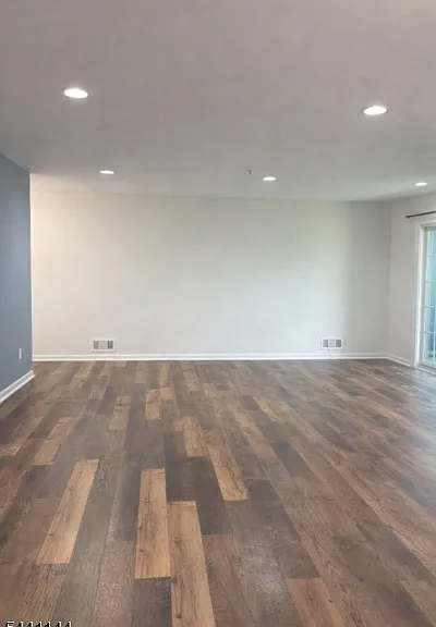202 Rip Van Dam Ct #202 — Photo 8