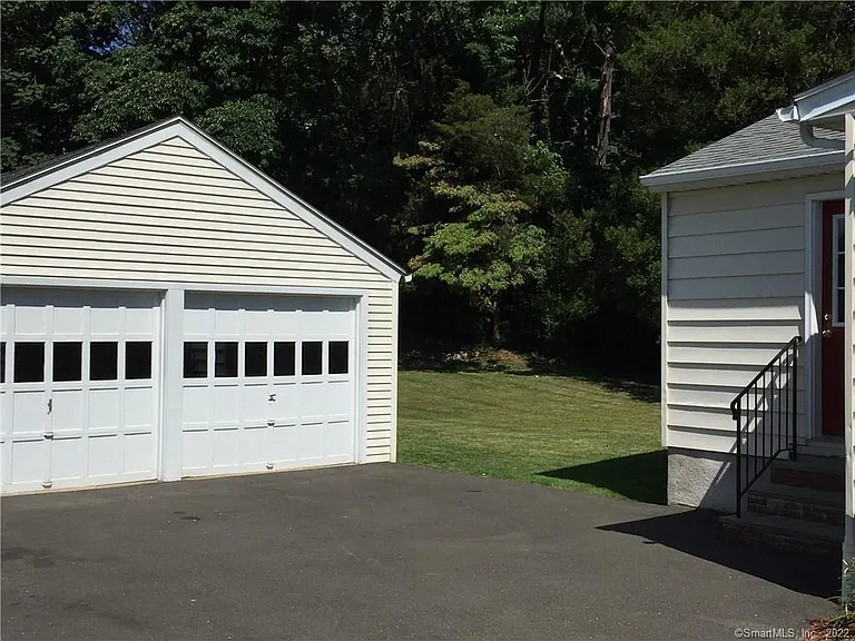 746 Lincoln Ave — Photo 16