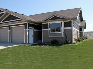 1716 34th Ave SE, Minot, ND 58701