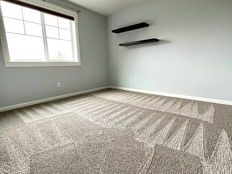 North facing bedroom, view of caldesac