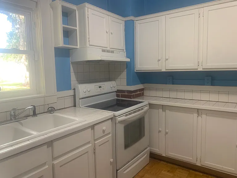 70 Martin Rd — Photo 10