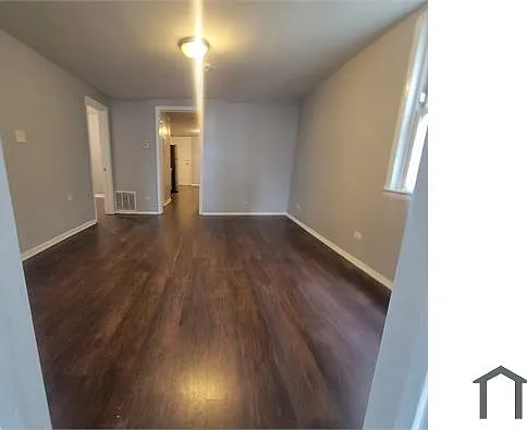 3 bed, 2000 sqft, $1,700 — Photo 4